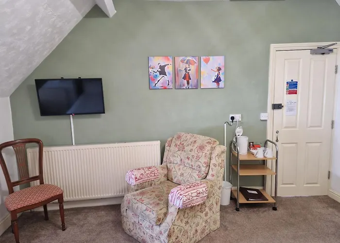 Crescent Lodge Guest House Whitby